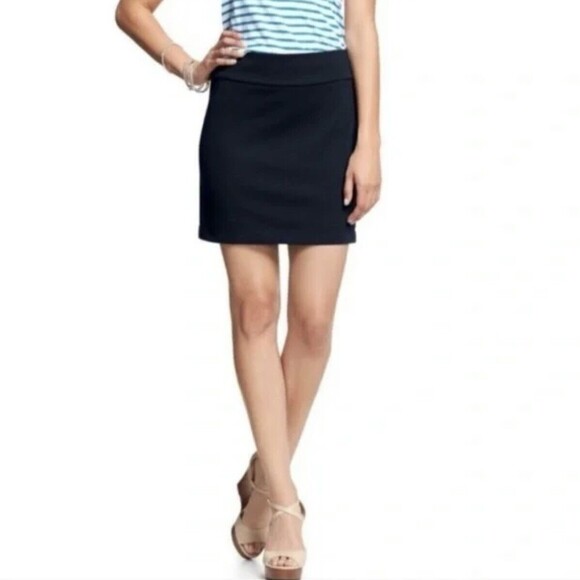 BANANA REPUBLIC Women's Size 10 Mini Skirt Navy Blue Ponte Knit Casual Career - Picture 3 of 10